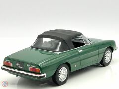 1:18 1978 Alfa Romeo 2000 Spider