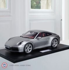 1:8 Minichamps 2020 Porsche 911 (992) CARRERA 4S - Ön Sipariş