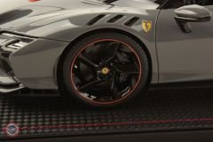 1:18 2024 Ferrari SF90 XX STRADALE SPIDER - CON VETRINA - WITH SHOWCASE
