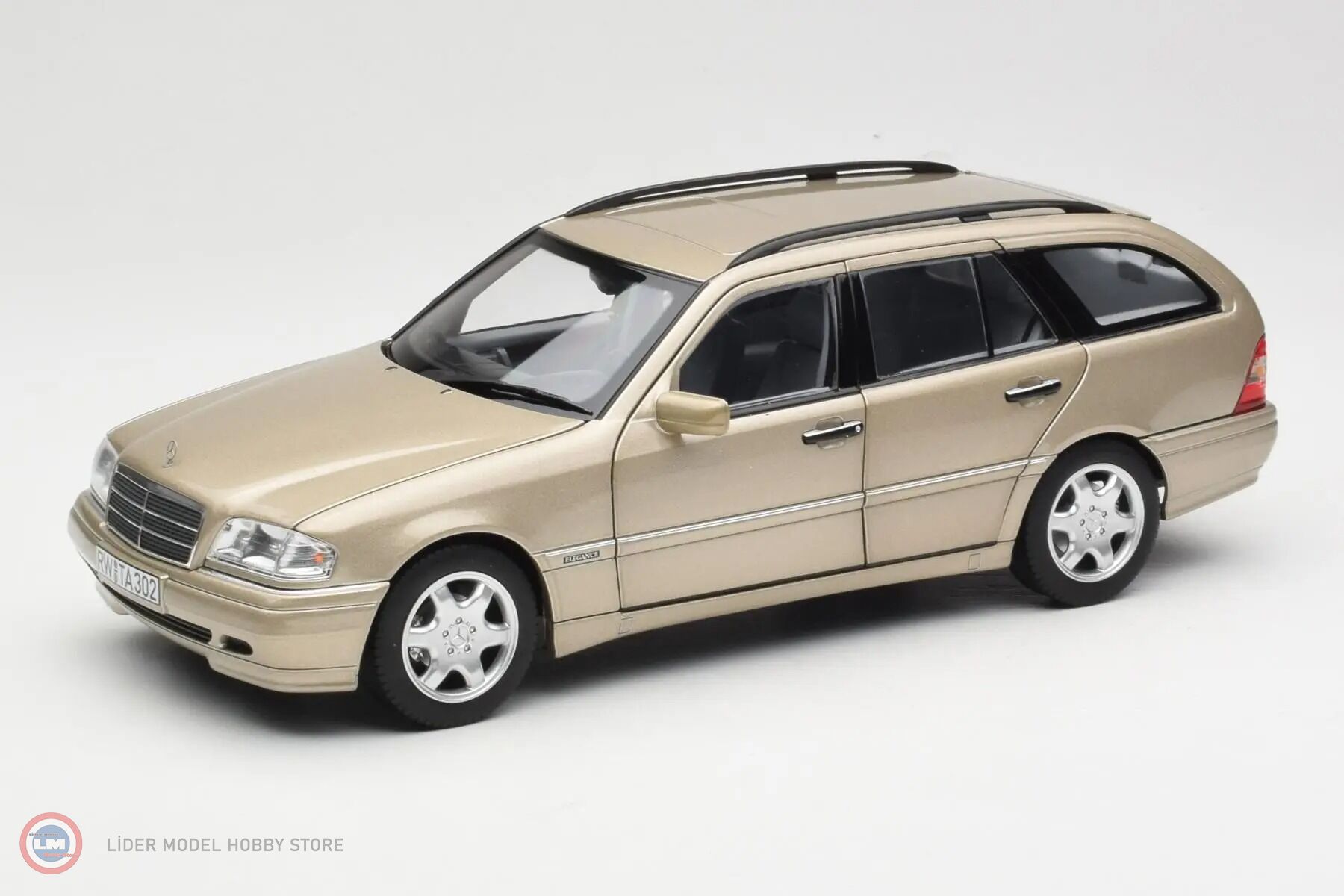 1:18 Norev 1997 Mercedes Benz C-Class T-Model