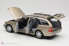 1:18 Norev 1997 Mercedes Benz C-Class T-Model