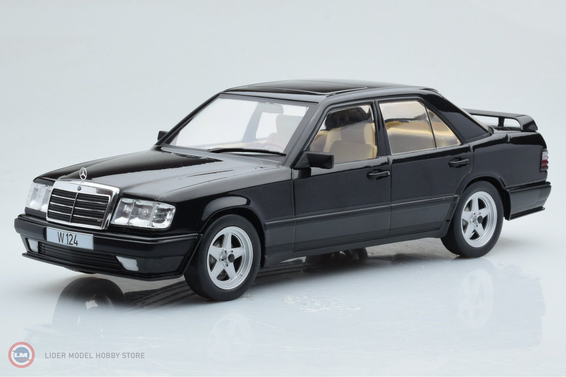 1:18 MCG 1986 Mercedes Benz W124 Tuning