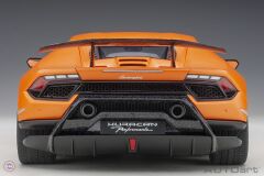 1:12 Autoart 2017 Lamborghini Huracan Performante