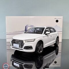 1:18 Paudi 2018 Audi Q5 L - SUV - White
