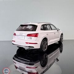 1:18 Paudi 2018 Audi Q5 L - SUV - White