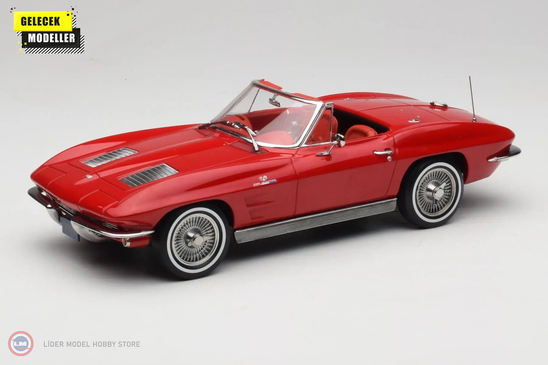 1:18 Norev 1963 Chevrolet Corvette Sting Ray Convertible
