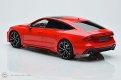 1:18 2021 Audi RS7 4,0 TFSI Sportback-Red
