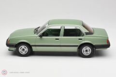 1:18 MCG 1981 Opel Ascona C