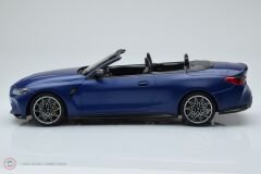 1:18 2020 BMW M4 Cabriolet - Blue
