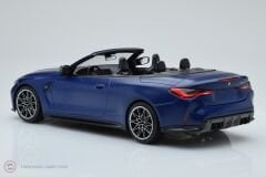 1:18 2020 BMW M4 Cabriolet - Blue