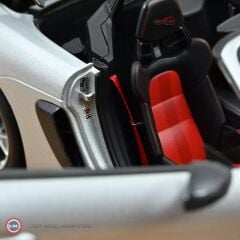 1:18 Norev 2023 Porsche 718 GT Spyder RS Weissach Pack
