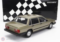 1:18 1986 Volvo 740 GL