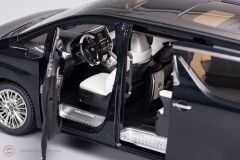 1:18 2021 Toyota Vellfire (LHD) - black