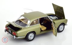 1:18 1973 Alfa Romeo 2000 GTV