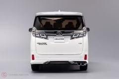 1:18 2021 Toyota Vellfire (LHD) - white