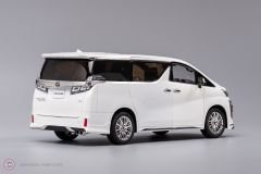 1:18 2021 Toyota Vellfire (LHD) - white