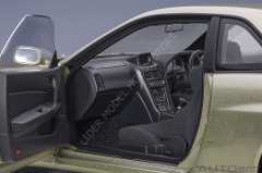 1:18 1973 Nissan Skyline GT-R  (R34) V- SPEC II ''Nur''