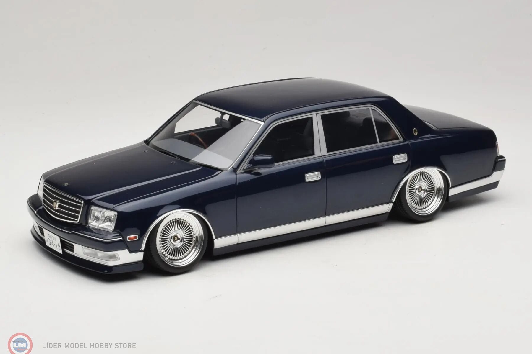 1:18 OTTO 2008 TOYOTA CENTURY V12 STANCE - BLUE MICA