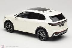 1:18 OTTO 2024 Volkswagen TIGUAN E TSI R-LINE ORYX WHITE PEARL L0K1