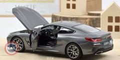 1:18 2019 BMW M850i