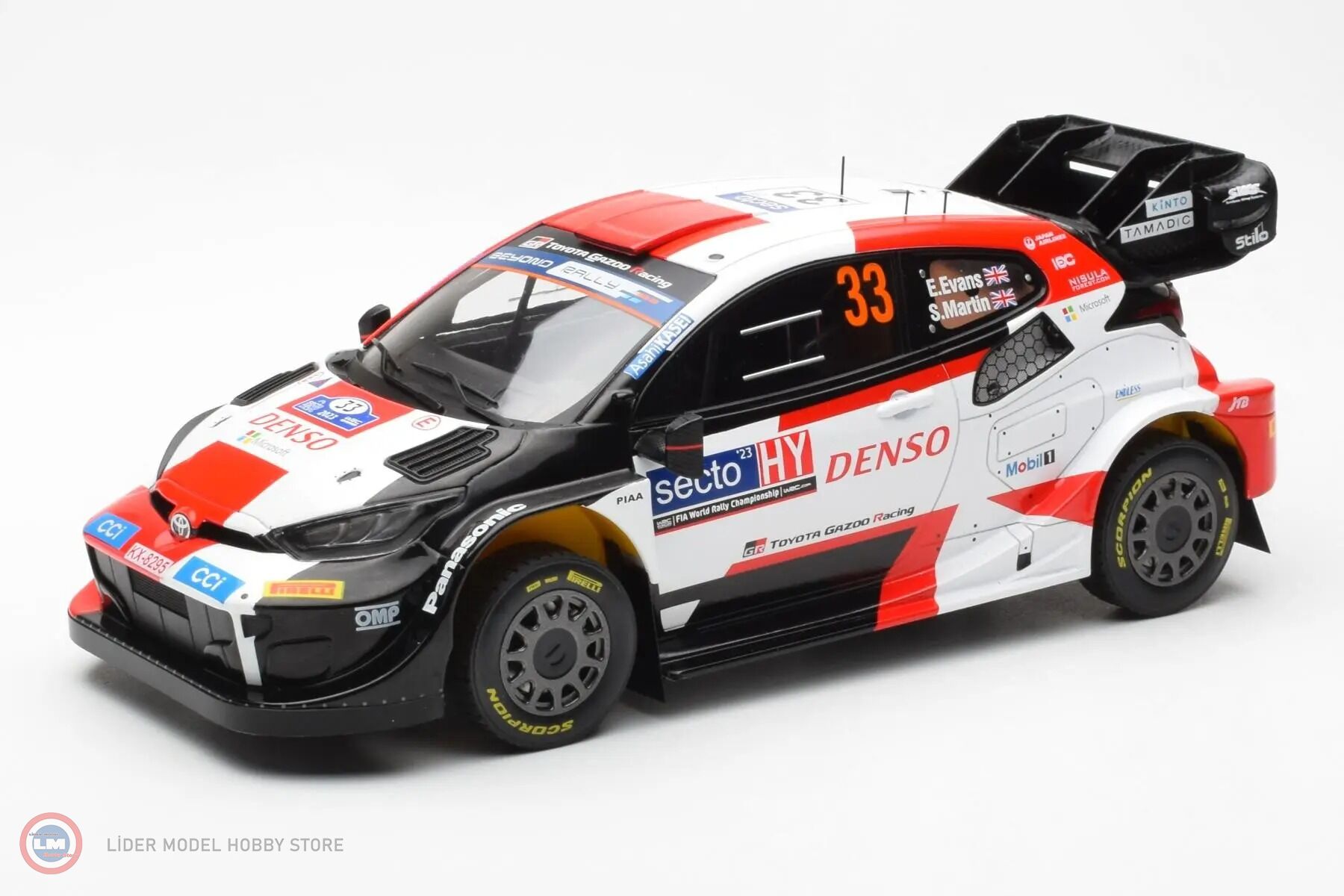 1:18 IXO 2023 Toyota GR Yaris Rally Hybrid #33 Rally