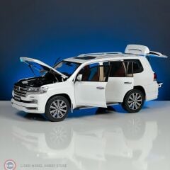 1:18 Keng Fai Toyota Land Cruiser LC200