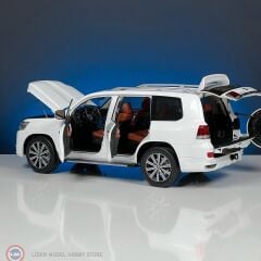 1:18 Keng Fai Toyota Land Cruiser LC200