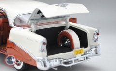 1:18 1956 Chevrolet Bel Air 4 doors Continental