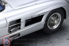 1:18 CMC 1955 Mercedes Benz 300 SLR W196 UHLENHAUT COUPE
