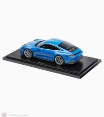 1:18 Spark Porsche 911 ST (992) Sonderwunsch - Dani Blue