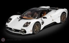 1:8 Pagani Utopia Bianco Perla Bausatz Kit