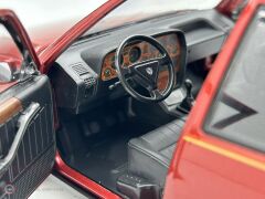 1:18 Mitica 1988 Lancia THEMA 8.32 FERRARI 2S