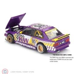 1:64 Mini GT Kaido 1989 BMW M3 (E30) KAIDO KW V1 