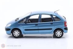 1:24 WhiteBox 1999 Citroen Xsara Picasso