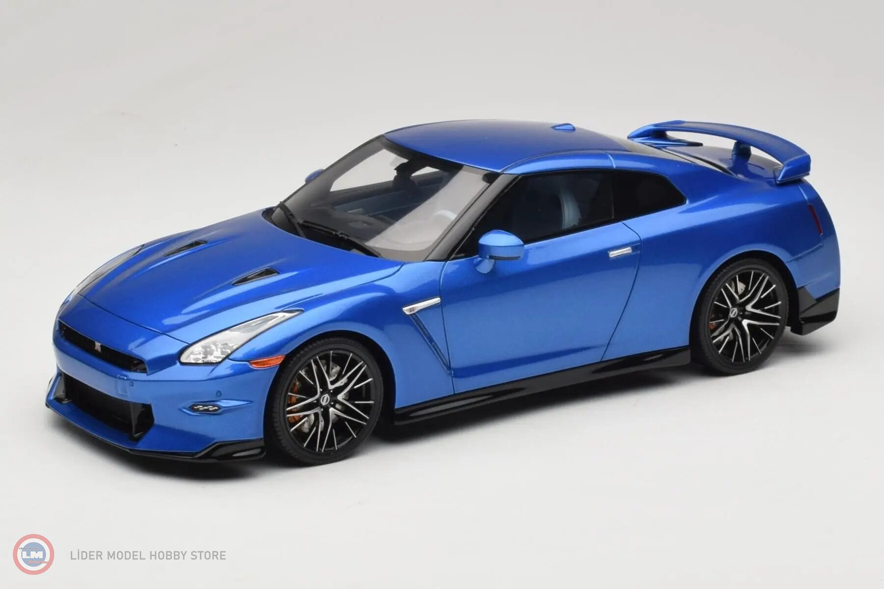 1:18 GT Spirit 2024 Nissan GT-R R35 Skyline Edition Bayside Blue