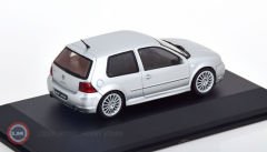 1:43 2003 Volkswagen Golf IV R32
