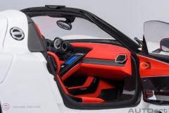 1:18 Porsche 918 Spyder 2013 white WEISSACH PACKAGE (whitered interior)