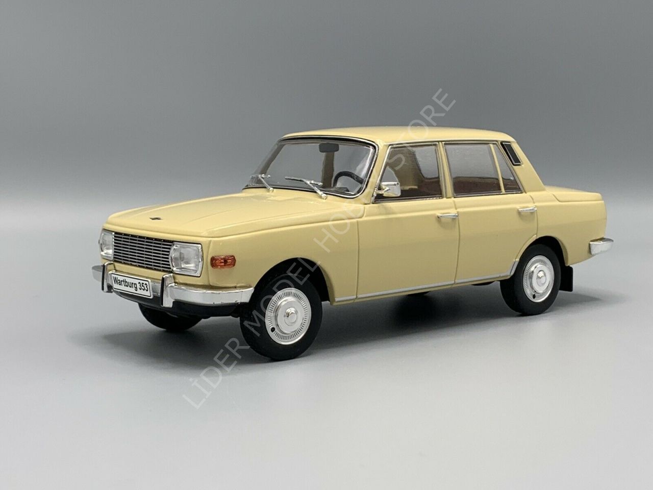 1:24 1966 Wartburg 353