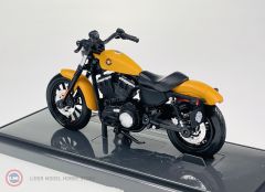 1:18 2014 Harley Davidson Sportster Iron 883