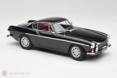 1:18 Norev 1967 Volvo 1800 S