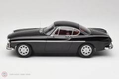1:18 Norev 1967 Volvo 1800 S