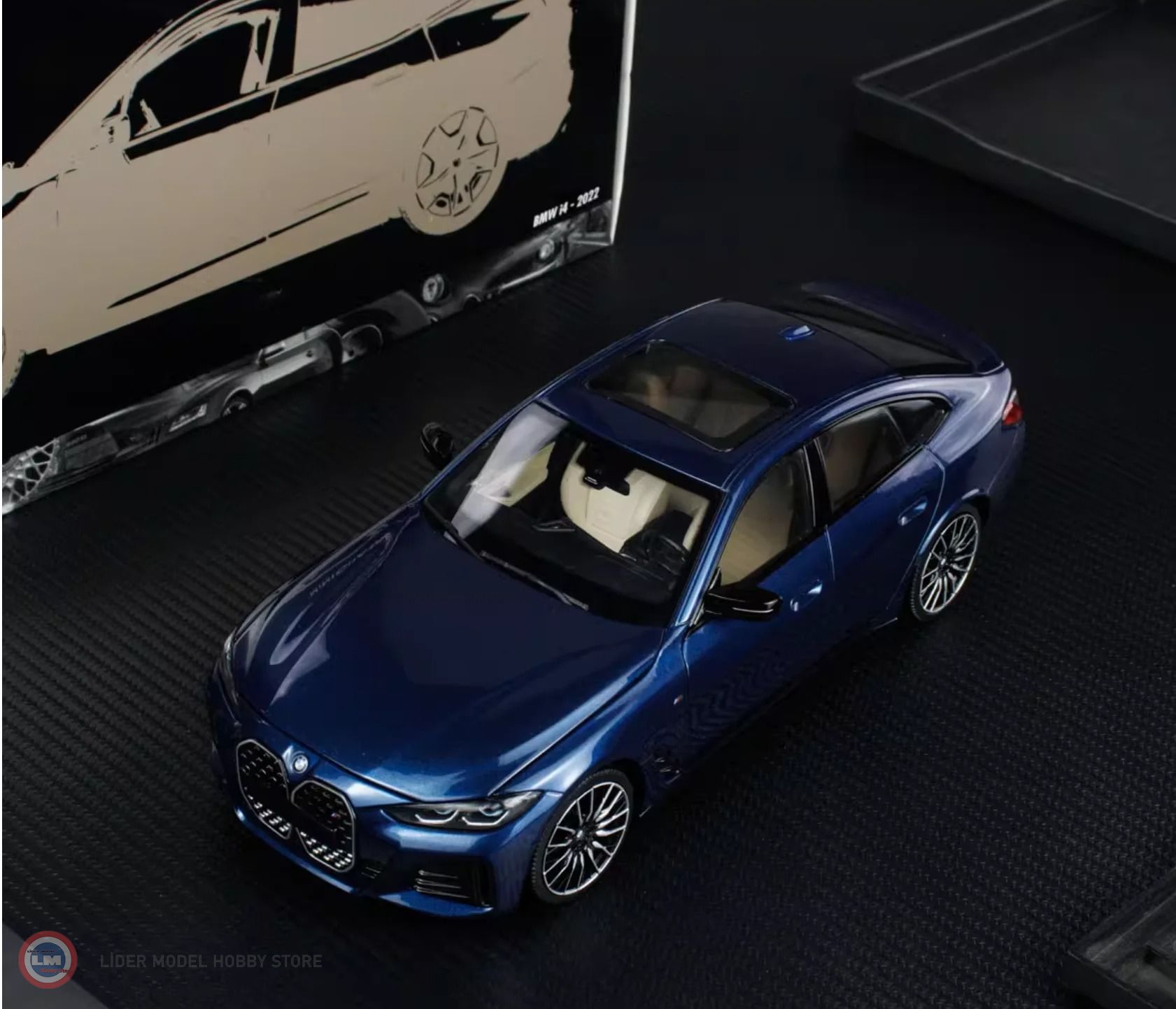 1:18 Minichamps 2022 BMW i4 M50 / Portimao Blue