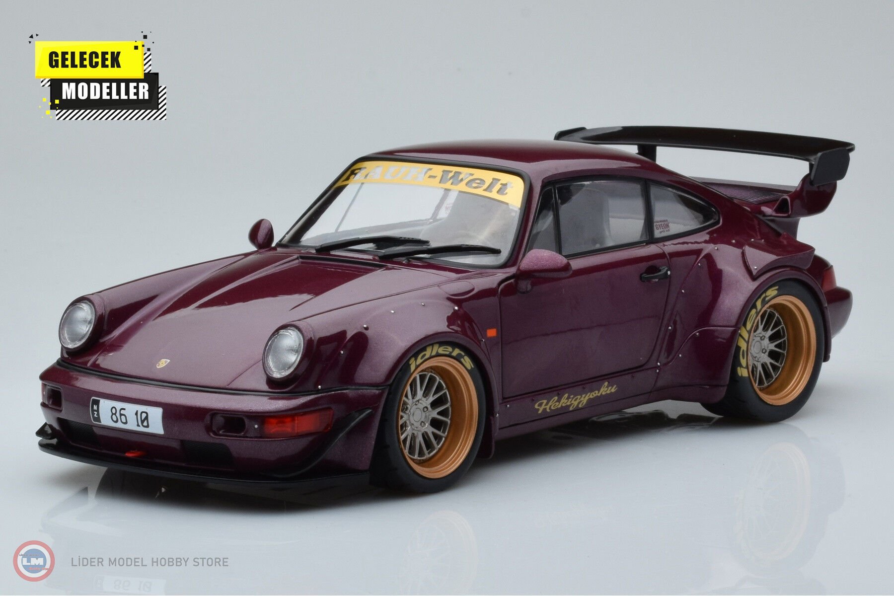 1:18 Solido 2022 Porsche 911 (964) RWB Rauh-Welt Hekigyoku