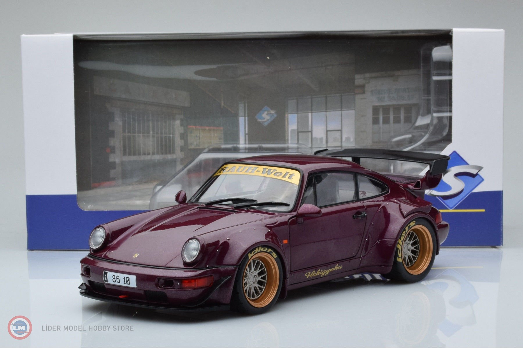 1:18 2022 Porsche 911 (964) RWB Rauh-Welt Hekigyoku