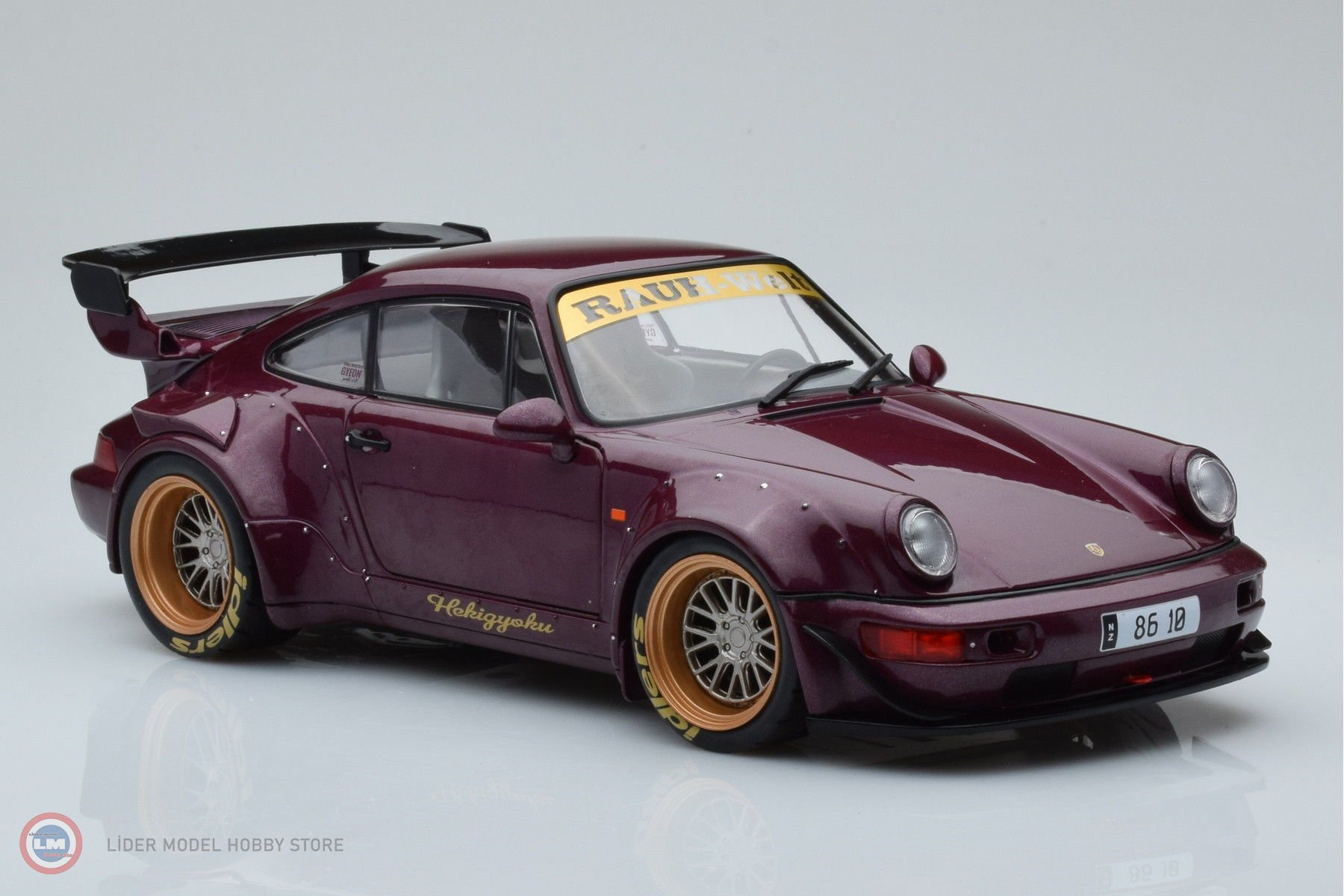 1:18 Solido 2022 Porsche 911 (964) RWB Rauh-Welt Hekigyoku