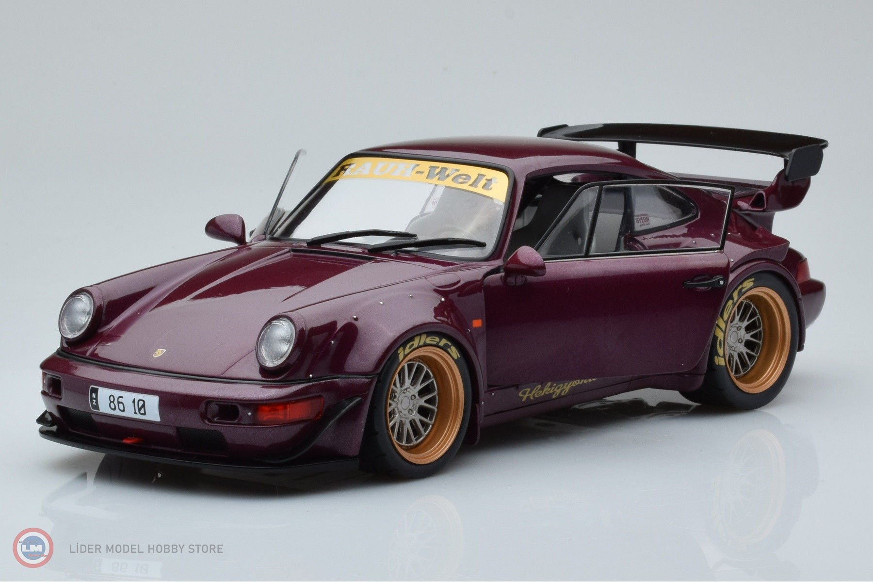 1:18 Solido 2022 Porsche 911 (964) RWB Rauh-Welt Hekigyoku