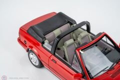 1:18 Otto 1986 Ford Escort MK4 Cabriolet XR31