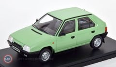 1:24 WhiteBox  1987 Skoda Favorit