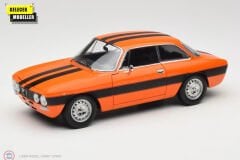 1:18 Norev 1973 Alfa Romeo 2000 GTV