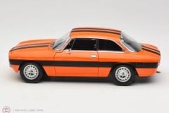1:18 Norev 1973 Alfa Romeo 2000 GTV